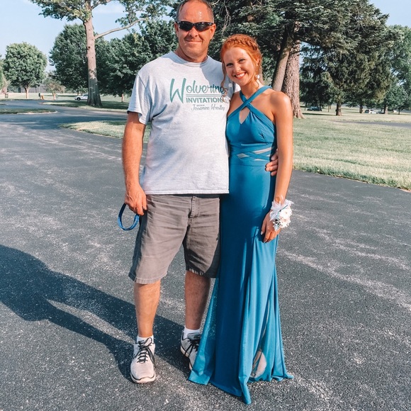 SOLD Prom dress - Picture 10 of 12